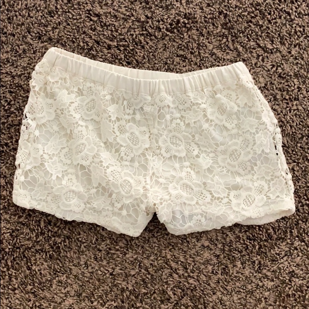 Cute lace shorts